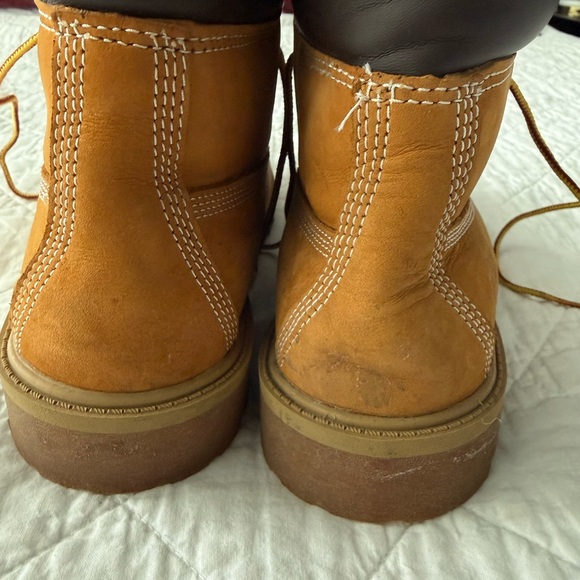 Timberland Tan Leather Boots - Picture 13 of 14